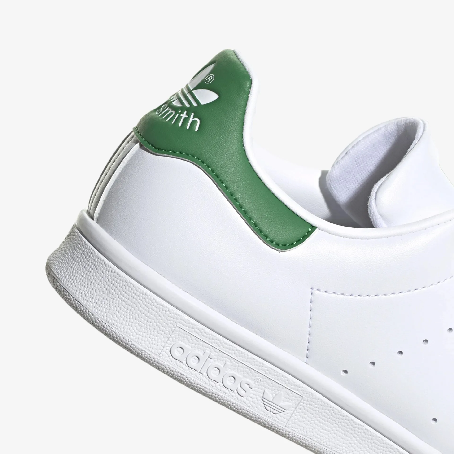 Adidas Originals | STAN SMITH  { CLOUD WHITE / GREEN