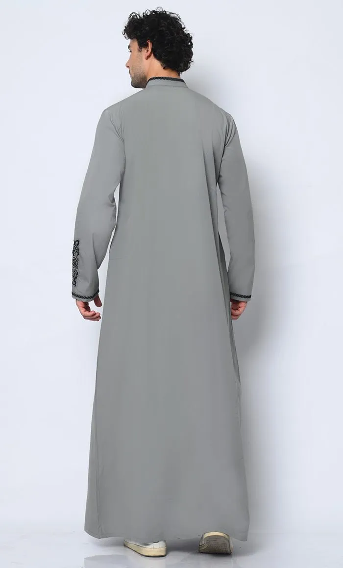 Arabic Elegance: Men's Embroidered Grey Thobe With Pockets - Final Sale