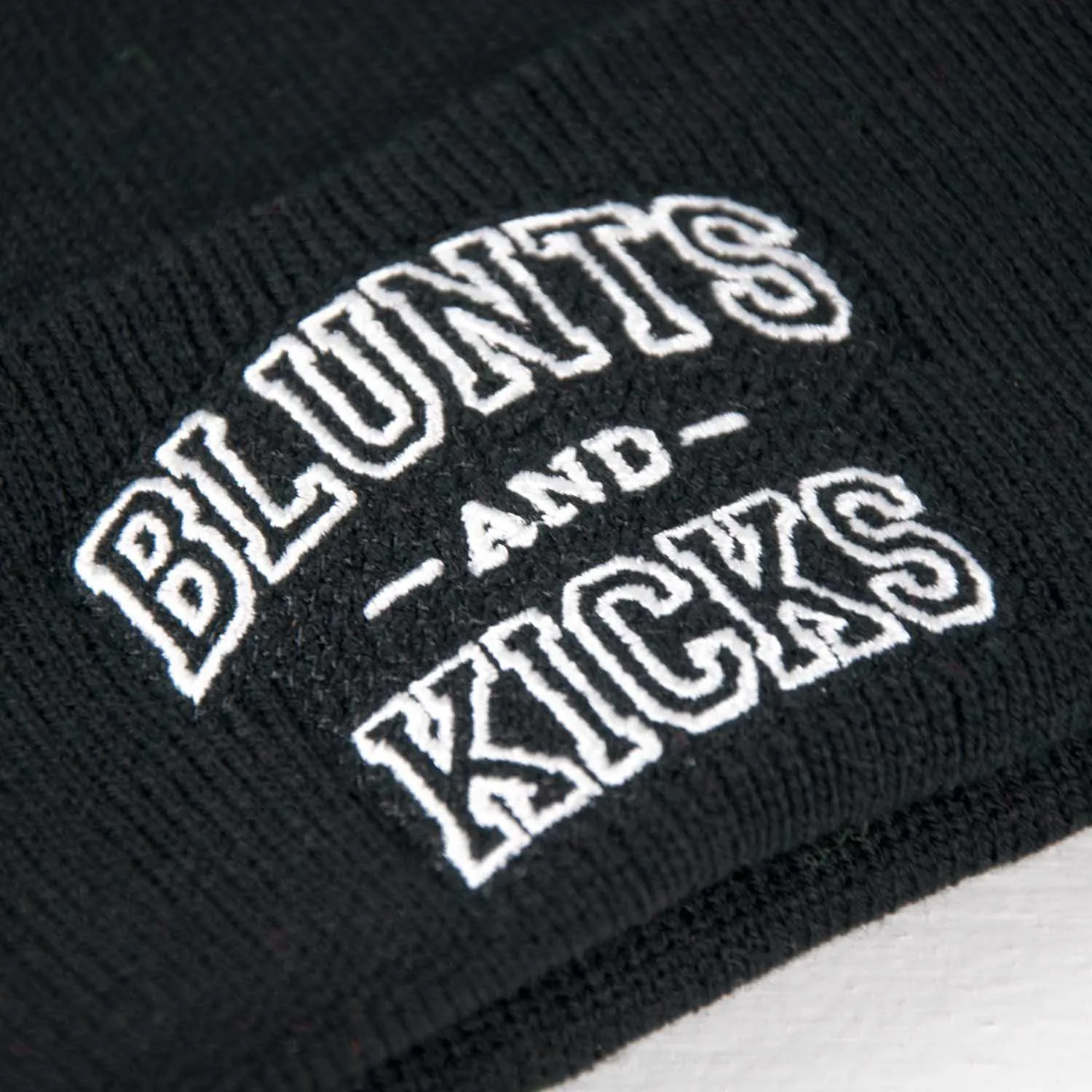 "Collegiate" Tuque - Black