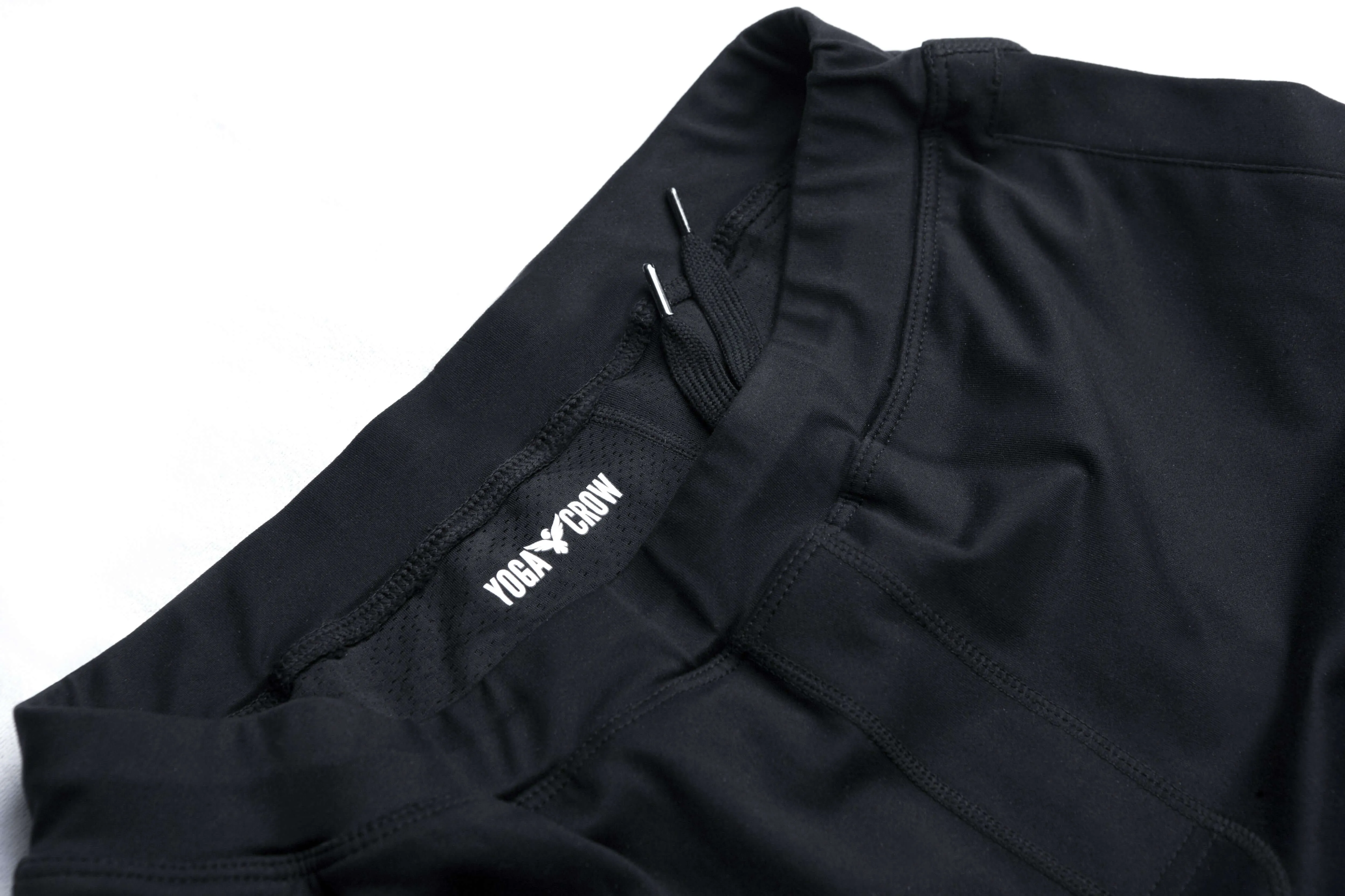 Swerve Shorts - Crow Black