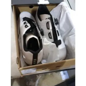 Used Road Shoes Tempo Overcurve R5 White / Black 41.5 Quick-Fit Road Cycling Shoe Micro- Adjustable Velcro Strap